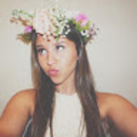 Meet your Posher, Lily - Picture 2 of 2